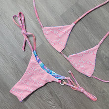 Load image into Gallery viewer, Ordinary Barbie triangle
