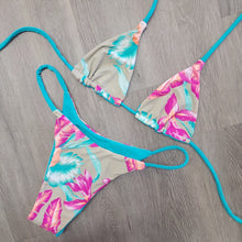 Load image into Gallery viewer, Tahiti Blue single hip
