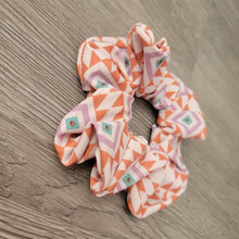 Load image into Gallery viewer, Aztec scrunchie

