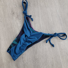 Load image into Gallery viewer, Siren&#39;s Song Bali Scrunch Bottoms
