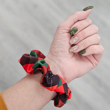 Load image into Gallery viewer, Joyeux Scrunchie
