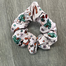 Load image into Gallery viewer, Boho Vibrance Scrunchie
