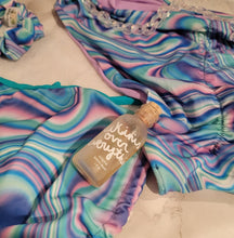 Load image into Gallery viewer, Bikinis over everything wash
