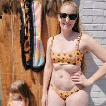 Load image into Gallery viewer, Evie bikini top
