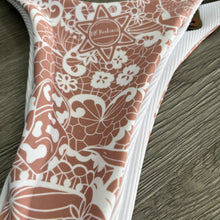 Load image into Gallery viewer, Country Lace Ribbed Bali Bottoms
