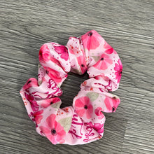 Load image into Gallery viewer, Fresh Out scrunchie
