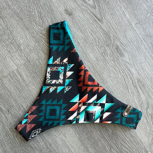 Outlaw Scoop Bottoms